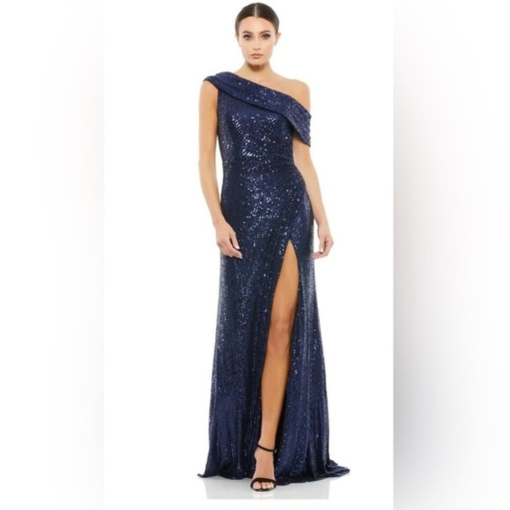 NEW Ieena for Mac Duggal One-Shoulder Ruched Sequined Gown Size 8